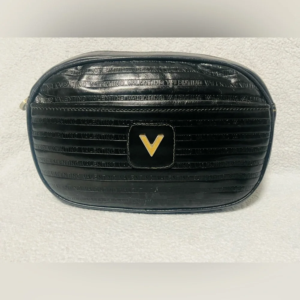 Mario Valentino Monogram Black Clutch - Picture 5 of 15